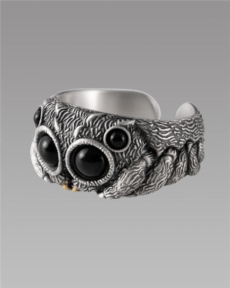 Zyra Jumping Spider Ring